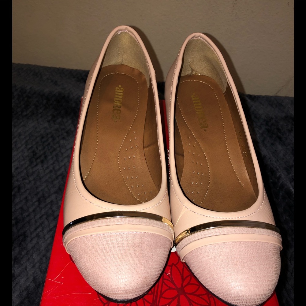 Pink/Tan wedges👡
